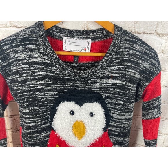Derek Heart Sweater Sz S Fuzzy Penquin Holiday Jingle Bells Cozycore - Picture 2 of 7